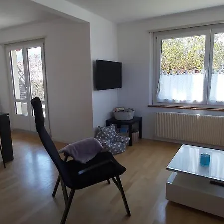 Ferienhaus Niesenblick 펜션 슈피츠