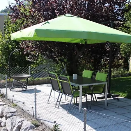 Ferienhaus Niesenblick 펜션